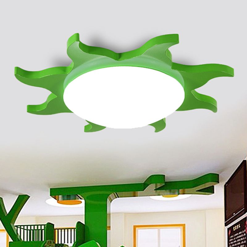 Freja Sun-shaped ceiling lamp, 4 colours 