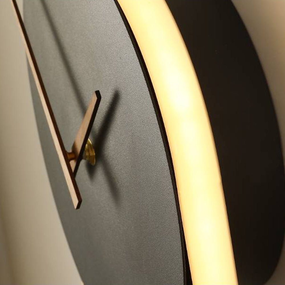 Nielsen Nordic Clock Wall Lamp, Gold/Black 