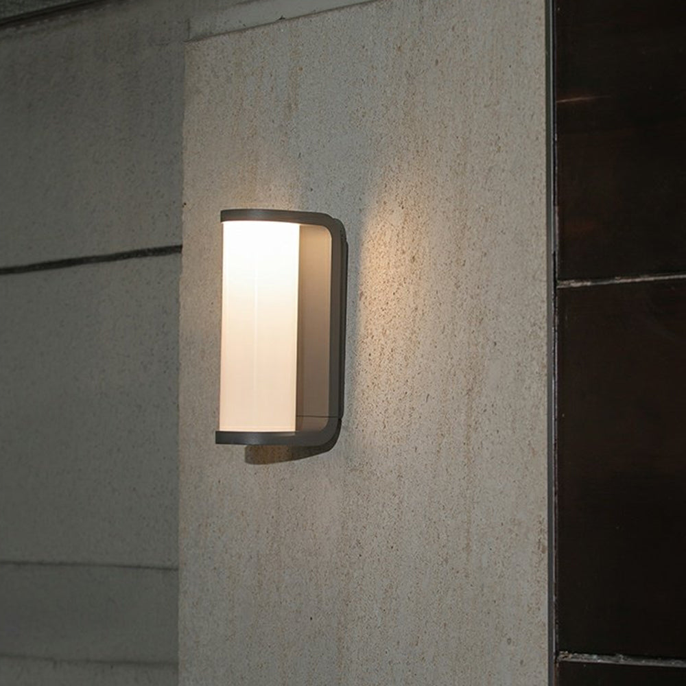 Orr Modern Outdoor Wall Lamp in Black &amp; White, L 20CM 
