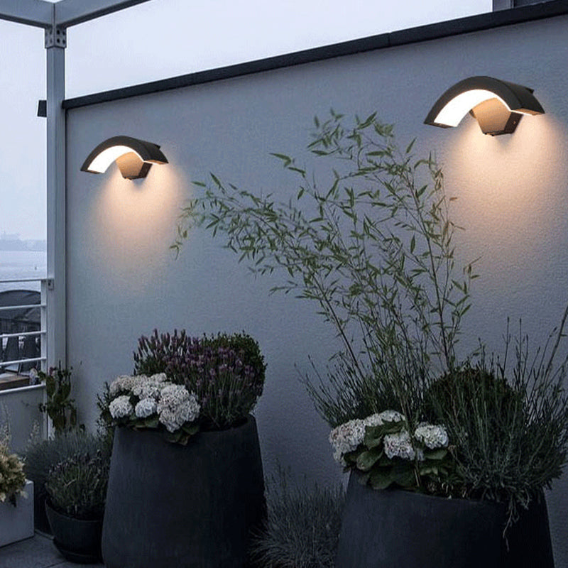 Orr Nordic Arc LED-væglampe i Metal Til Udendørs, Sort