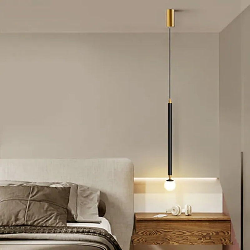 Nordic minimalist bedside table in brass and metal Chandeliers