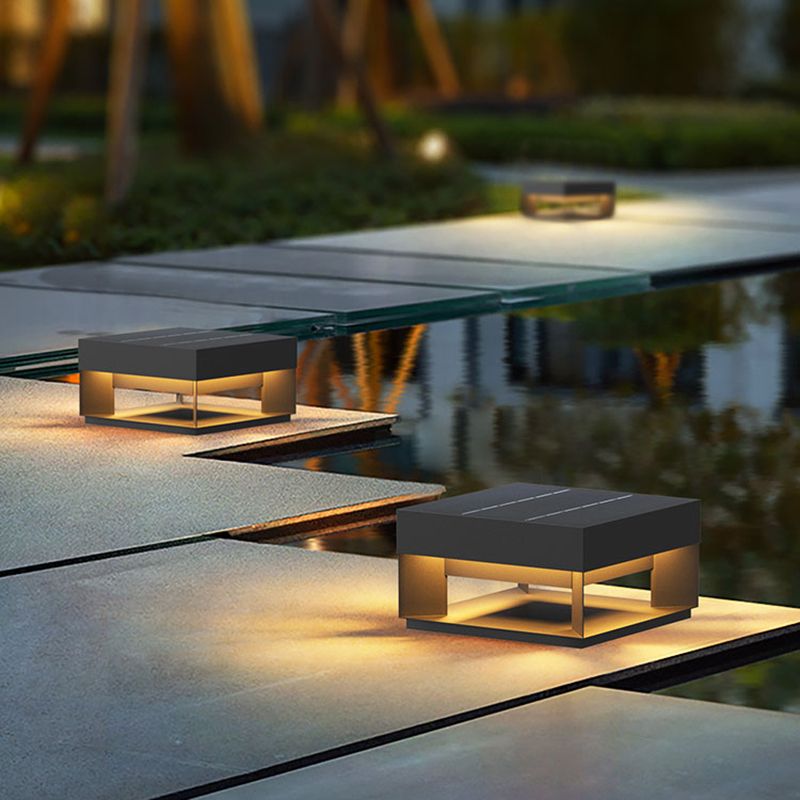 Riley Minimalist Pier-Mount Outdoor Lamp